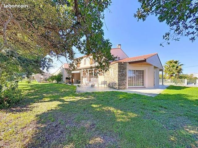Maison 7 pièces 184 m²