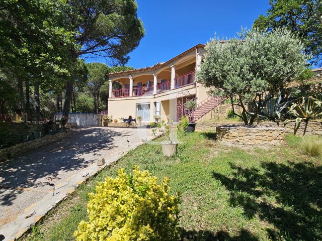 Maison 7 pièces 184 m²