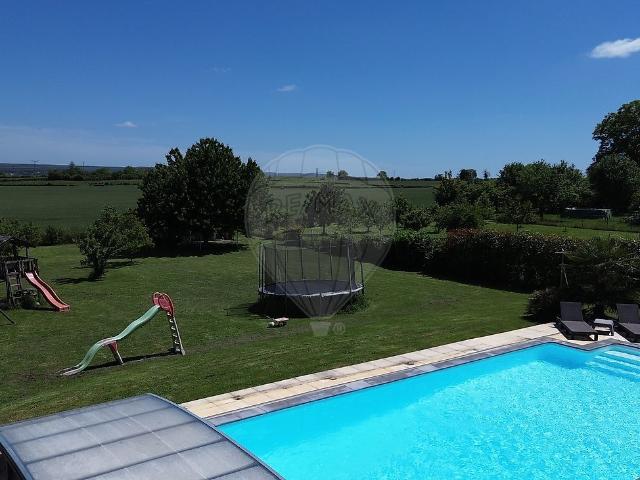 Maison 7 pièces 184 m²