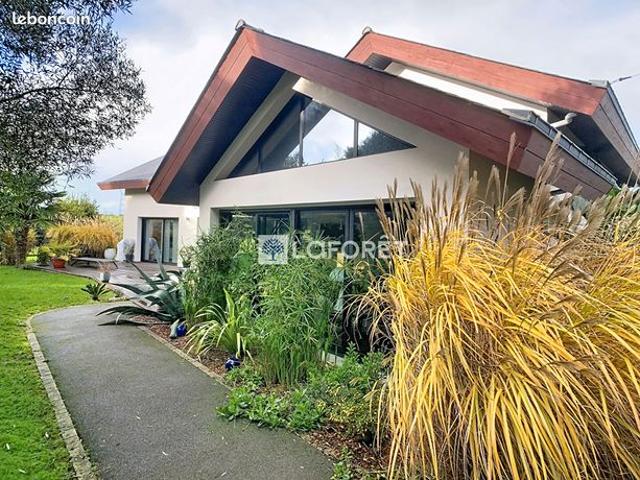 Maison 7 pièces 184 m²