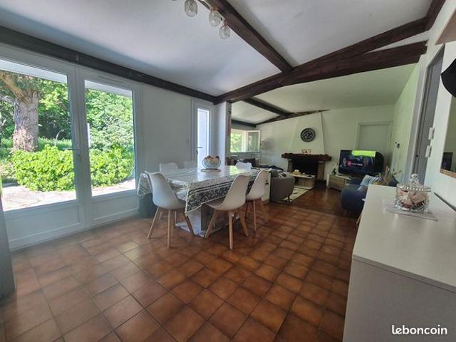 Maison 7 pièces 184 m²