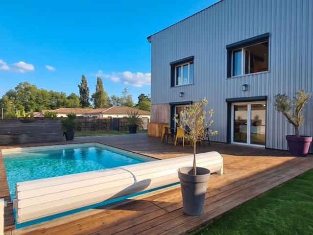 Maison 7 pièces 185 m²