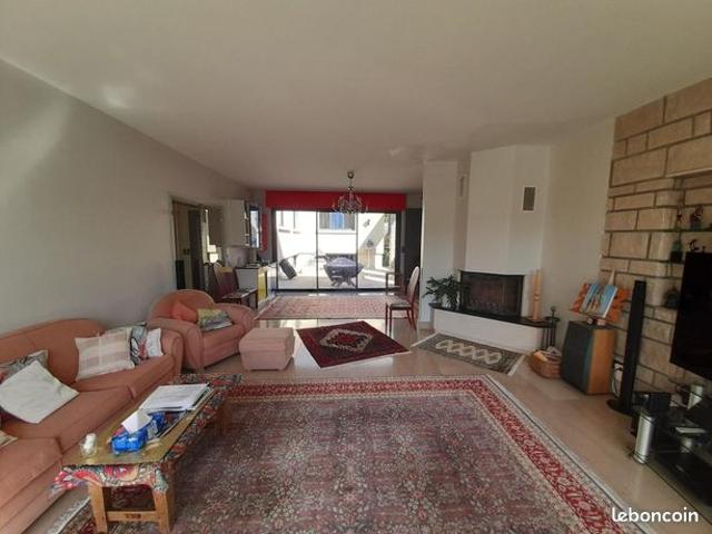 Maison 7 pièces 185 m²