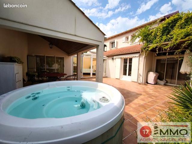 Maison 7 pièces 185 m²