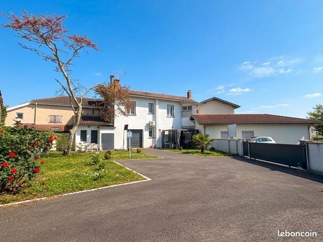 Maison 7 pièces 185 m²