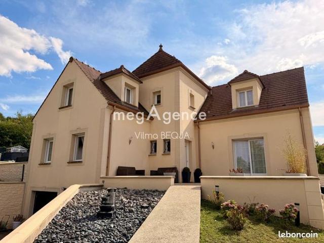 Maison 7 pièces 185 m²