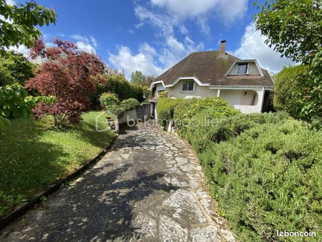 Maison 7 pièces 185 m²