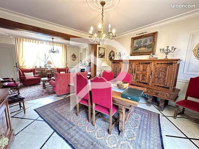 Maison 7 pièces 185 m²