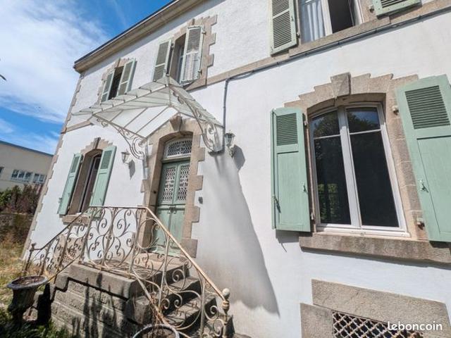 Maison 7 pièces 185 m²