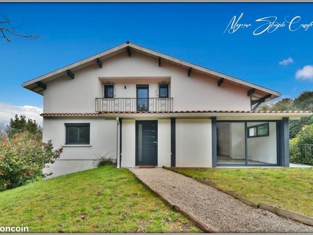 Maison 7 pièces 185 m²