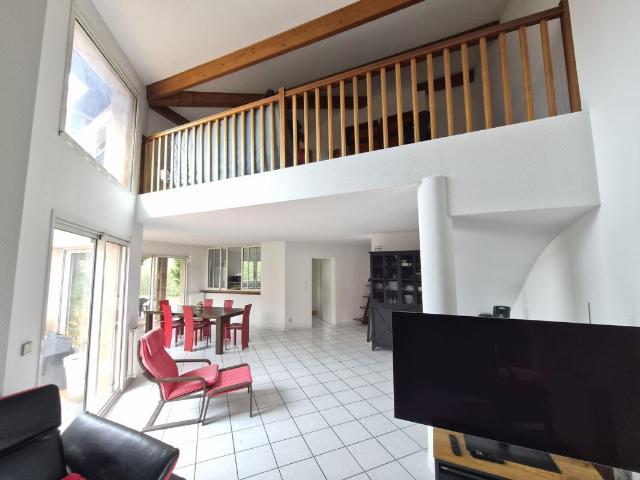 Maison 7 pièces 185 m²
