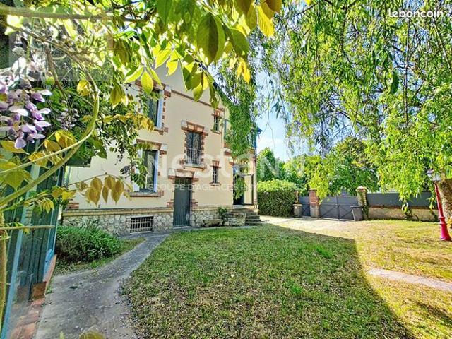 Maison 7 pièces 185 m²