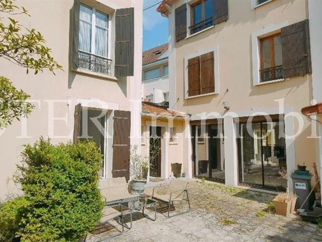 Maison 7 pièces 185 m²