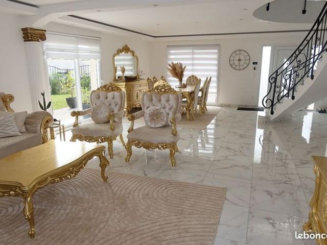 Maison 7 pièces 185 m²