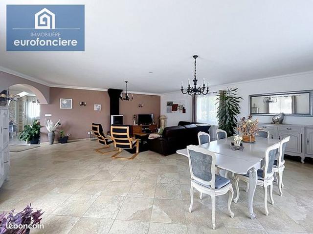 Maison 7 pièces 185 m²