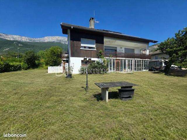 Maison 7 pièces 185 m²