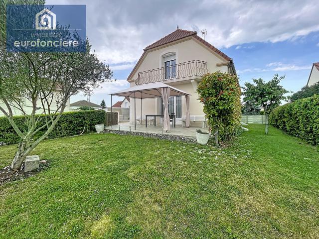 Maison 7 pièces 185 m²