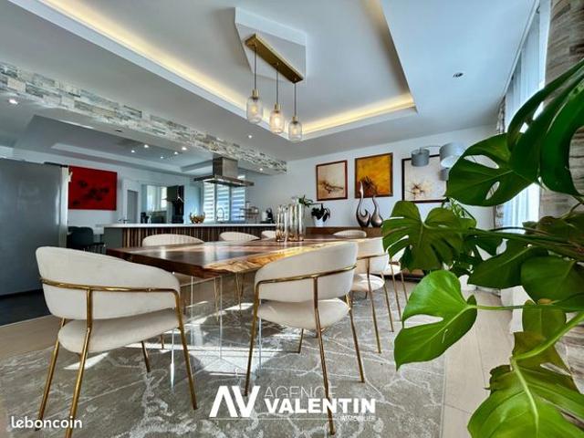 Maison 7 pièces 185 m²