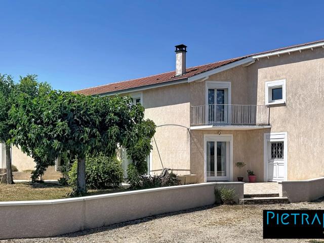 Maison 7 pièces 185 m²