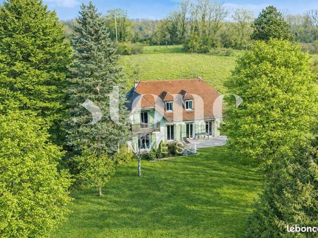 Maison 7 pièces 185 m²