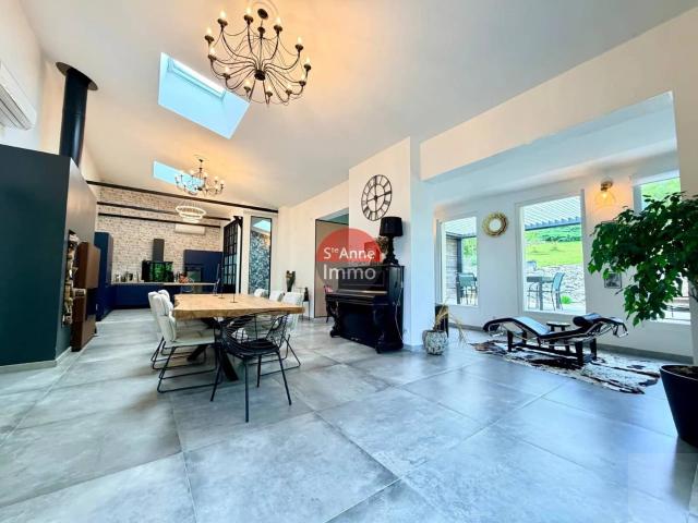 Maison 7 pièces 185 m²