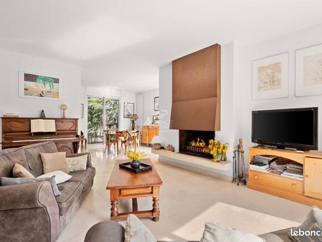 Maison 7 pièces 185 m²