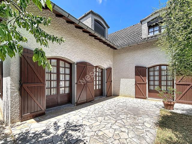 Maison 7 pièces 185 m²