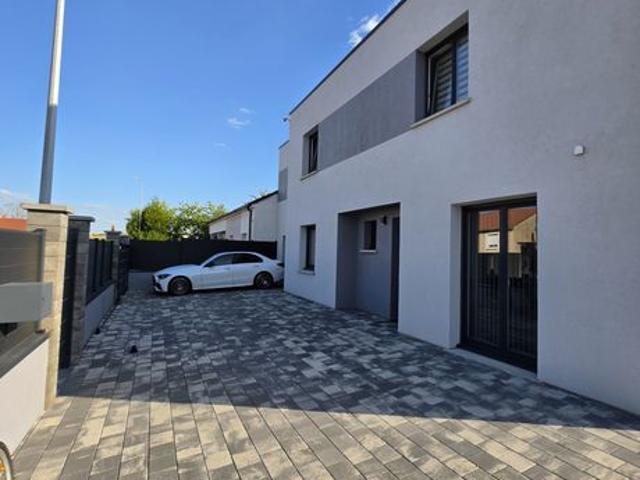 Maison 7 pièces 185 m²