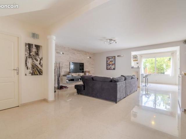 Maison 7 pièces 185 m²