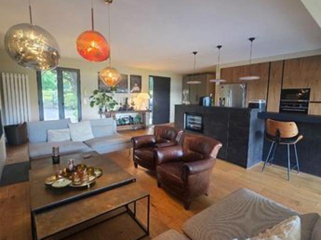 Maison 7 pièces 186 m²