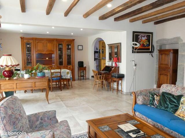 Maison 7 pièces 186 m²