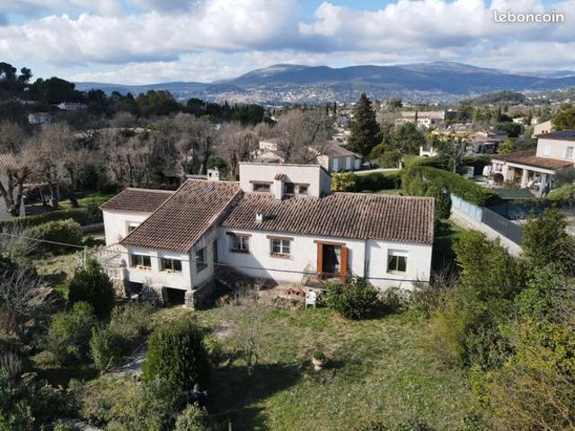 Maison 7 pièces 186 m²