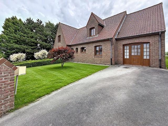 Maison 7 pièces 186 m²