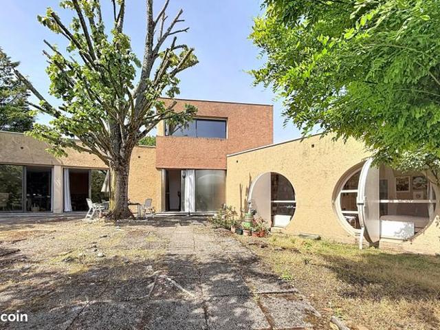 Maison 7 pièces 186 m²