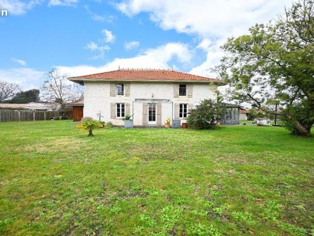 Maison 7 pièces 186 m²