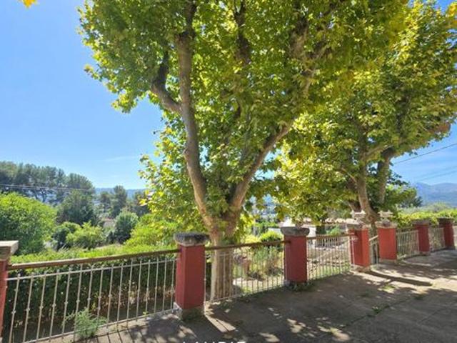 Maison 7 pièces 186 m²