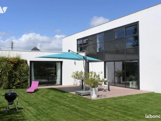 Maison 7 pièces 186 m²