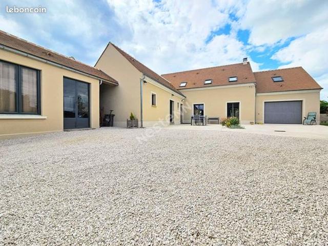 Maison 7 pièces 186 m²