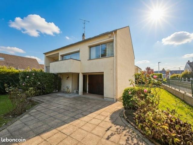 Maison 7 pièces 186 m²