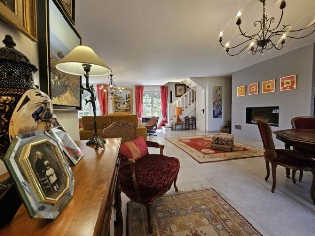 Maison 7 pièces 186 m²