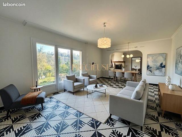 Maison 7 pièces 186 m²