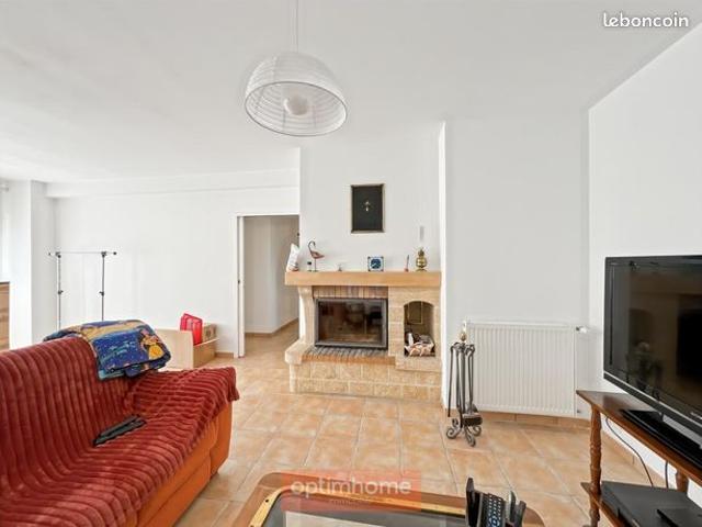Maison 7 pièces 186 m²