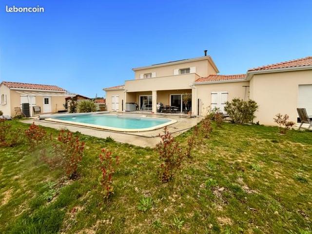 Maison 7 pièces 186 m²