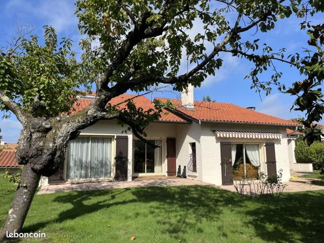Maison 7 pièces 186 m²