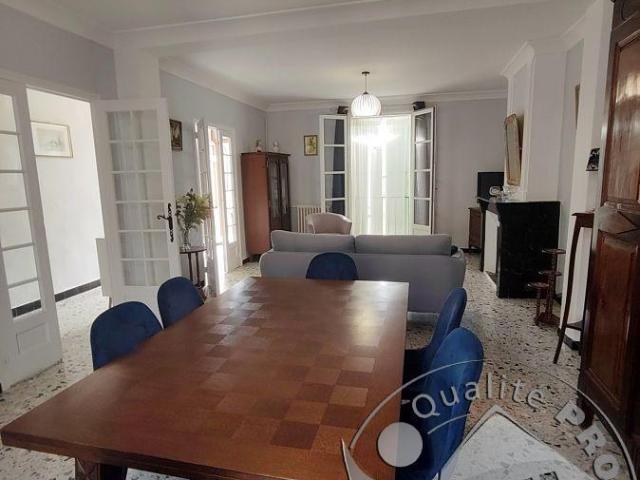 Maison 7 pièces, 186 m² à louer à Nébian 34800