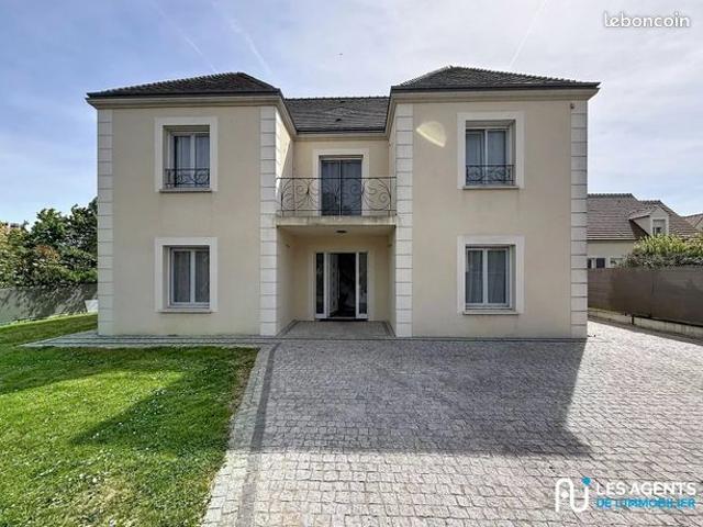 Maison 7 pièces 187 m²