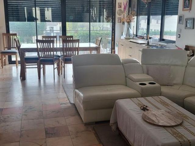 Maison 7 pièces 187 m²