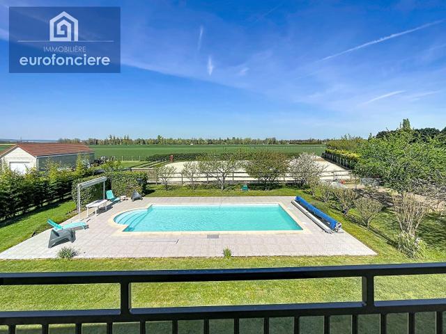 Maison 7 pièces 187 m²