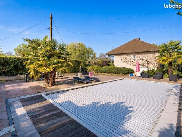 Maison 7 pièces 187 m²
