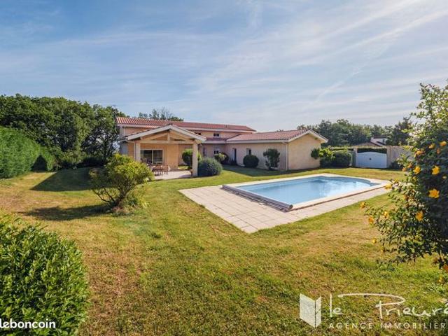 Maison 7 pièces 187 m²